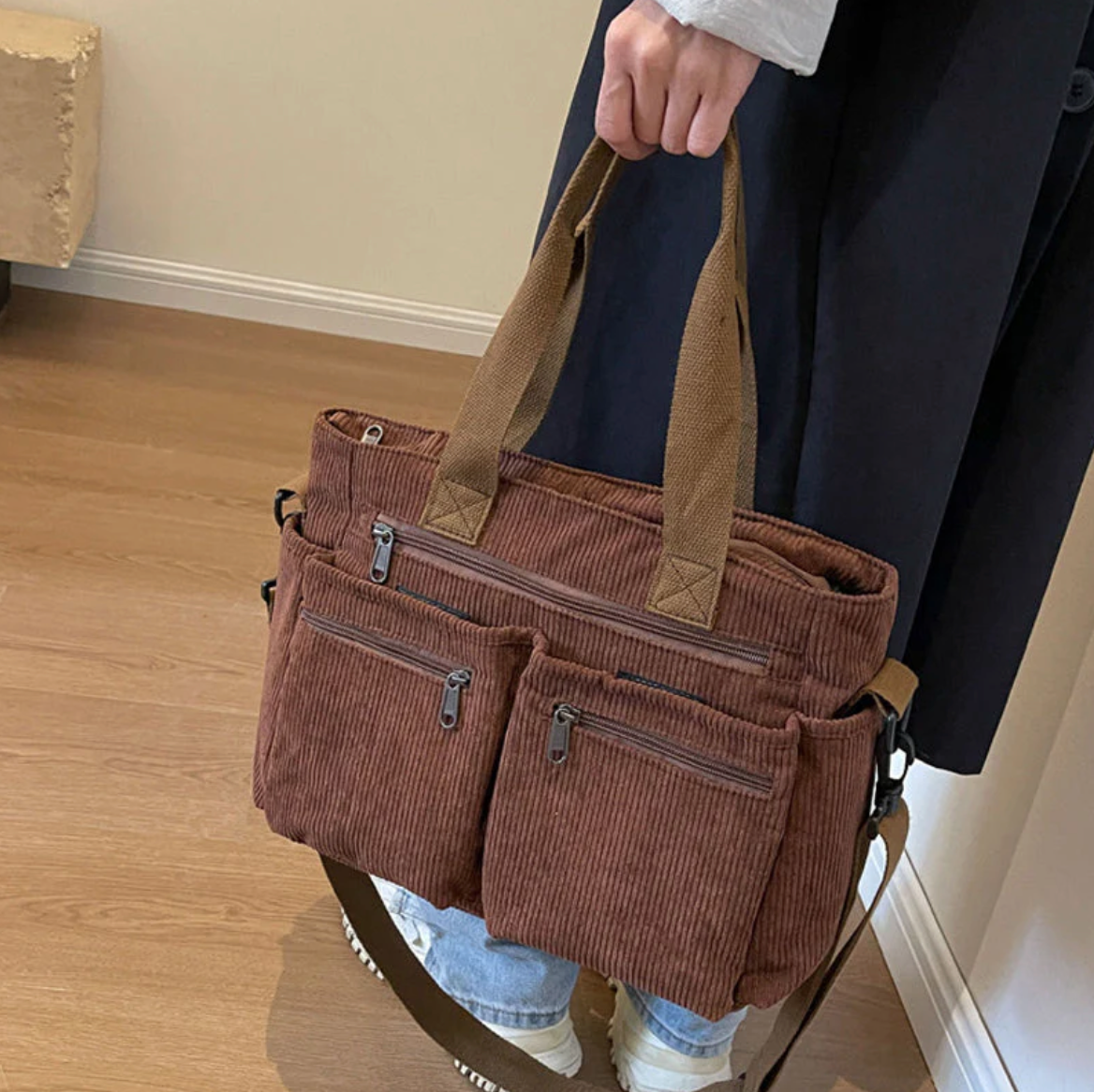 Sophie – Stylish retro bag for everyday use, roomy and practical