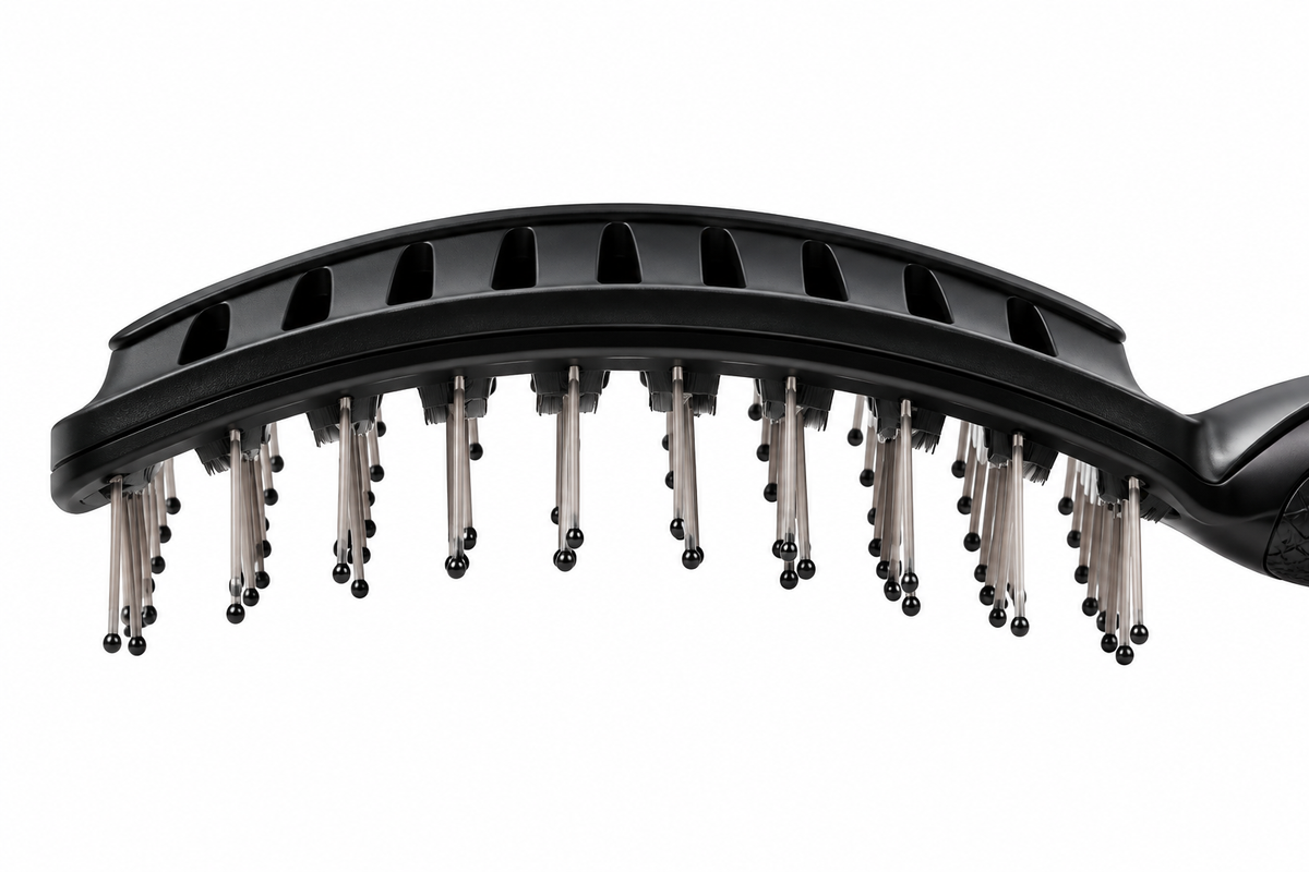 Smooth Brush – Detangles, smoothes and reduces frizz