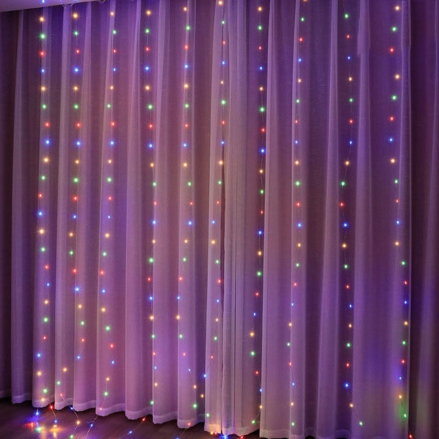 Elegant LED light loop curtain - remote controlled with timer and 8 light modes