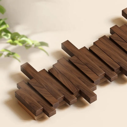 FällKrok – Folding Wall Hook in Wood