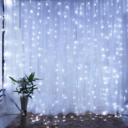 Elegant LED light loop curtain - remote controlled with timer and 8 light modes