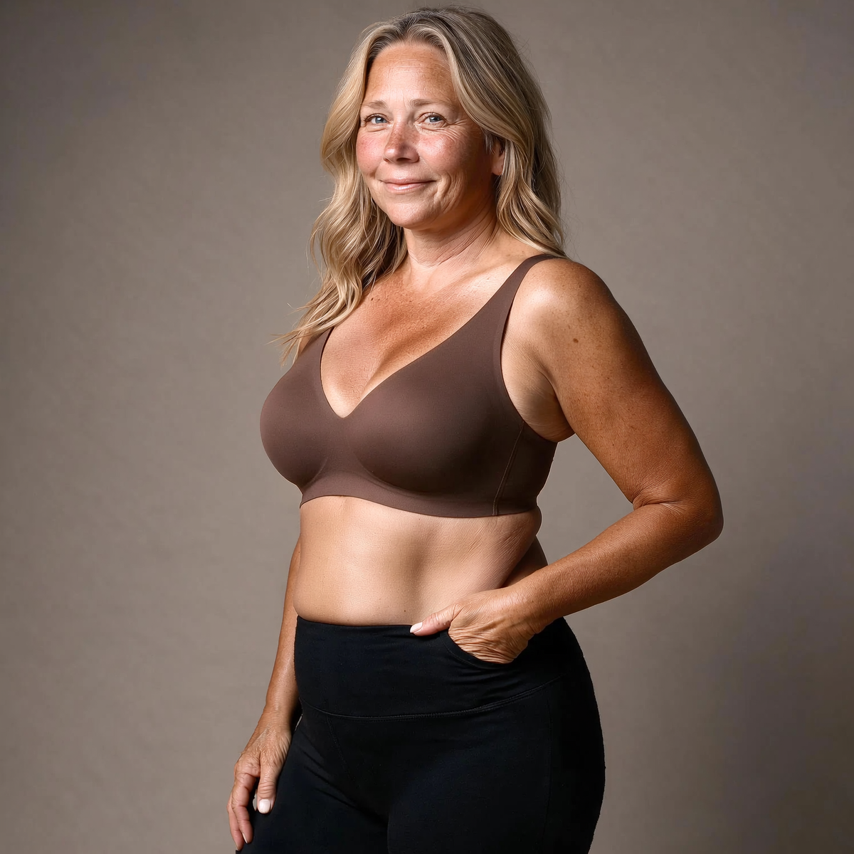 Extra Comfort - Strapless Push-Up Bra with Lift & Deep V-neckline