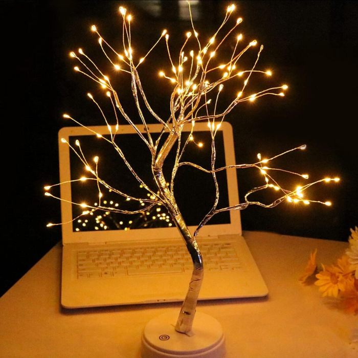 The light tree – Christmas lighting with a warm white glow